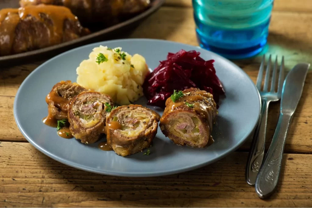 Polish beef roulade with mashed potatoes and beets
