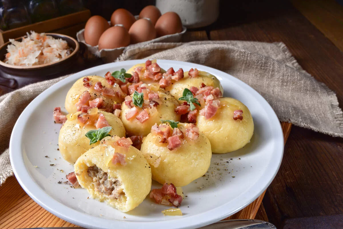 Polish-food-at-a-local-cafe-in-Warsaw-itinerary
