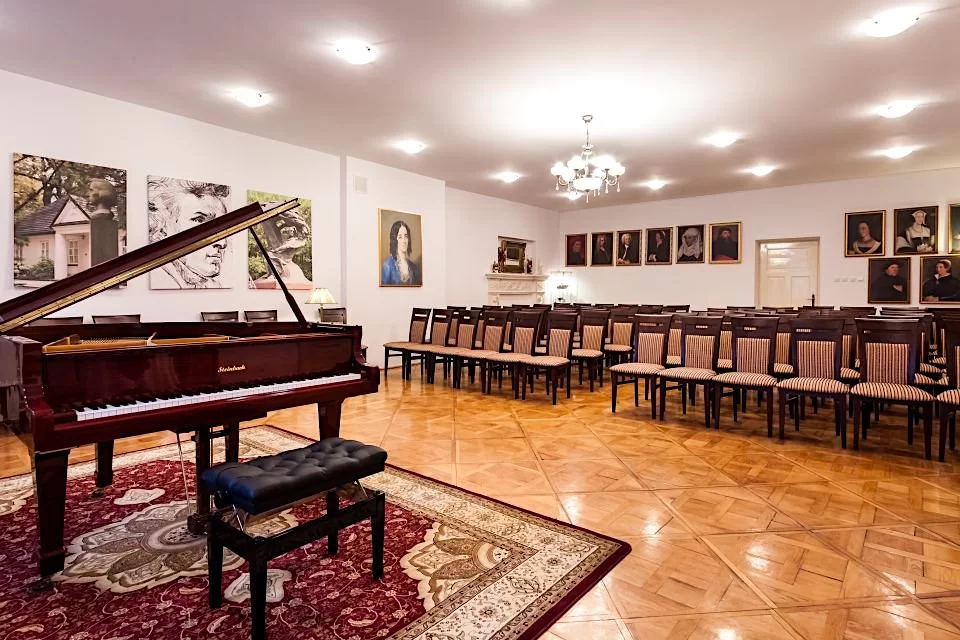 See-a-Chopin-Piano-Recital-at-Chopin-Concert-Hall-in-Krakow-at-night